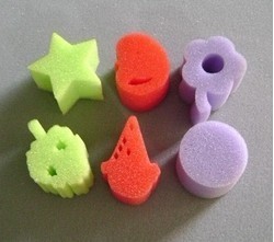 【供应冲形海绵制品/几何图形儿童玩具/安全无毒冲压海绵】价格,厂家,图片,海绵,深圳市合盛艳纸制品包装厂-